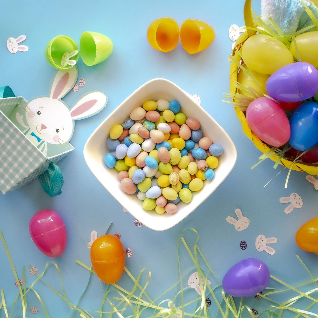 HERSHEY'S Eggies Triple Flavour Fun Pack, Hershey's Candy, Good for Kids Candy, Easter Candy, 400g